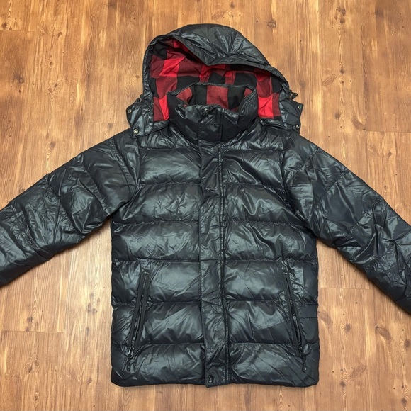 Women’s Black Puffer Jacket with Plaid Lining - Picture 1 of 11